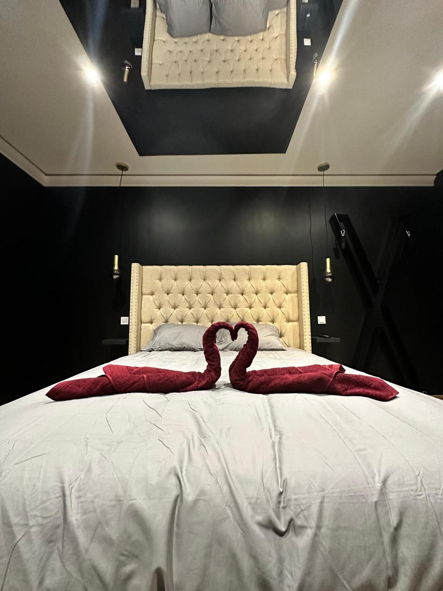 Dark Room Blois - Love Room Saint-Gervais-la-Foret Luaran gambar